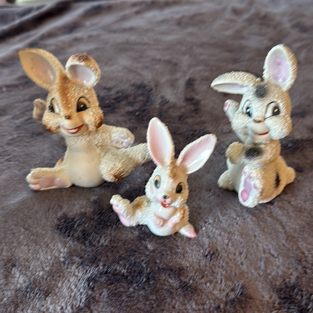 Vintage ceramic Spaghetti Bunnies made in Japan … set of 3